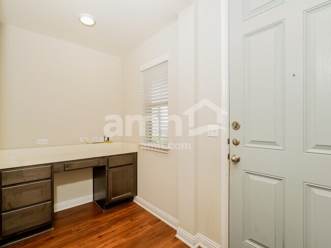 Building Photo - 8105 Cottage Rose Dr