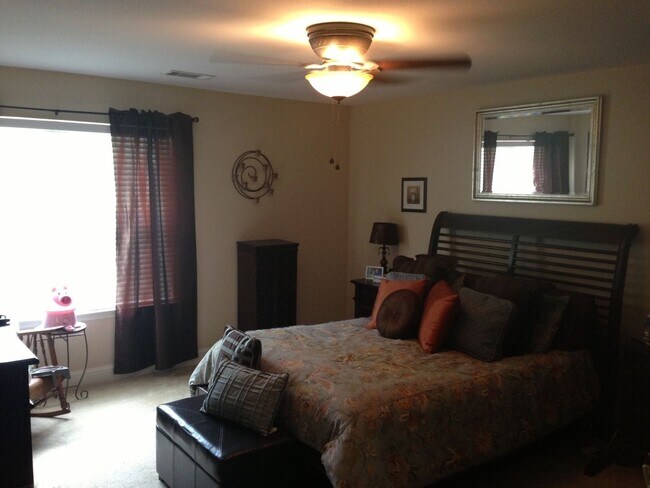 Building Photo - 3BR/ 2.5BA in Karns