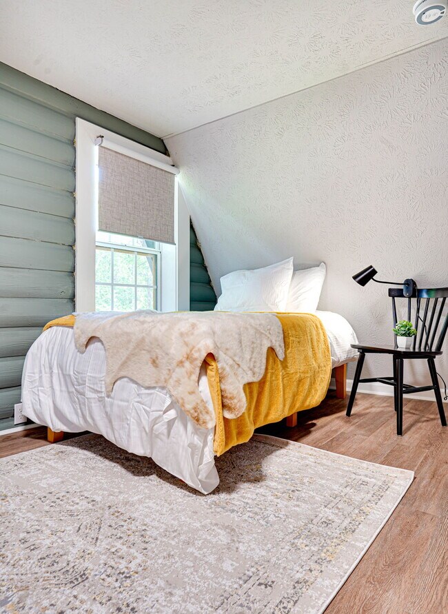 Building Photo - 4241 Osburn Ct