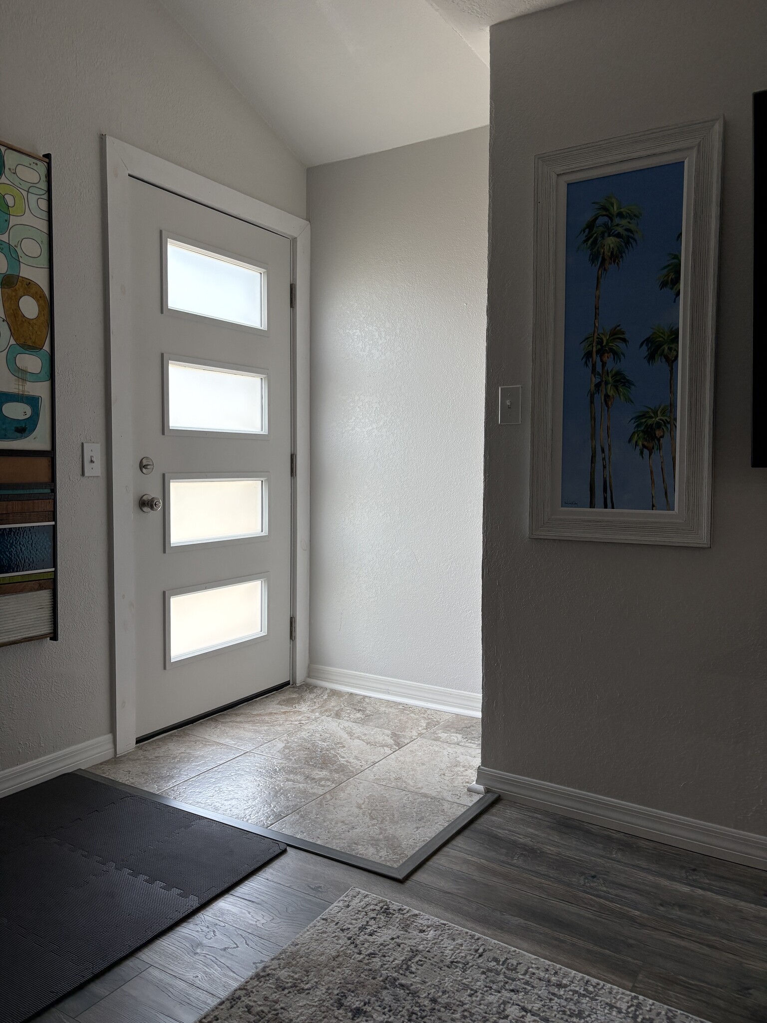 Living room - 3425 16th St N