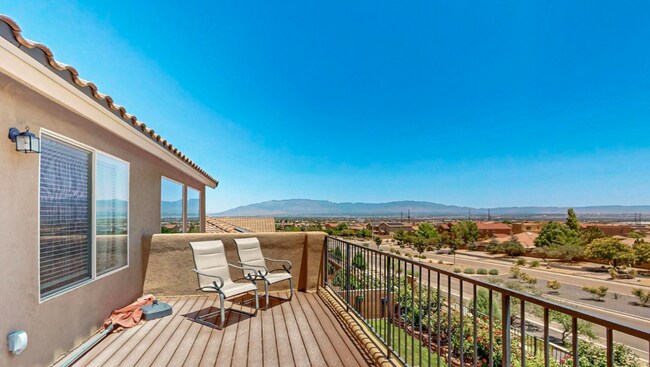 Building Photo - COMING SOON- 4 bedroom in NW