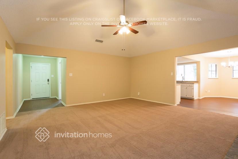Building Photo - 6616 Braddock Pl