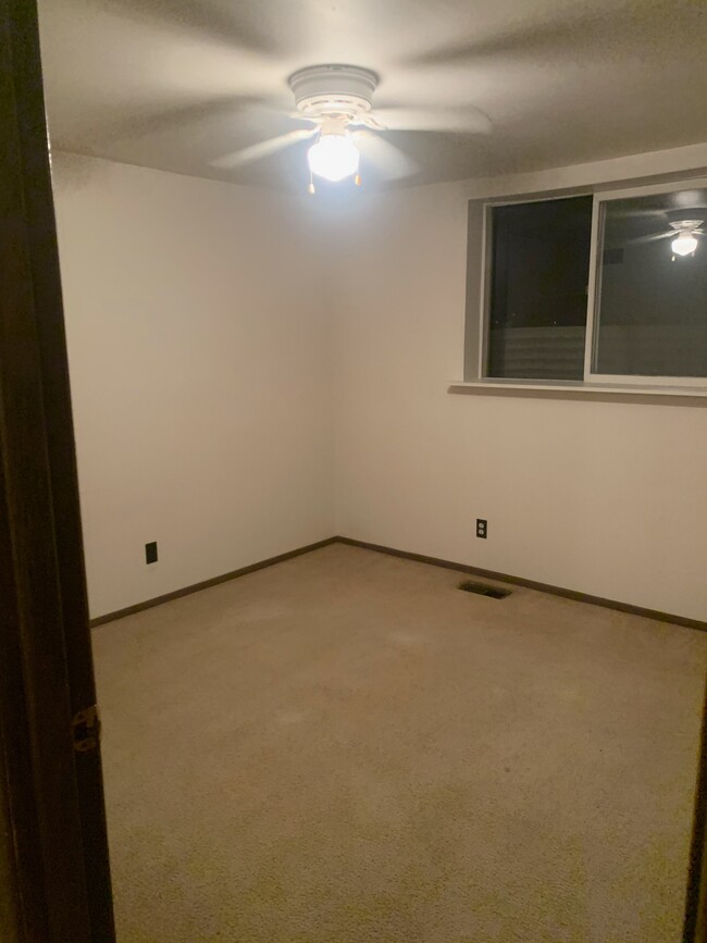 Blue Spruce Apartments - Morton, IL | Apartment Finder