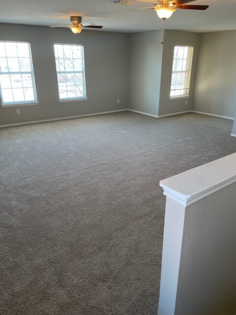 Building Photo - 9020 Garden Springs Dr