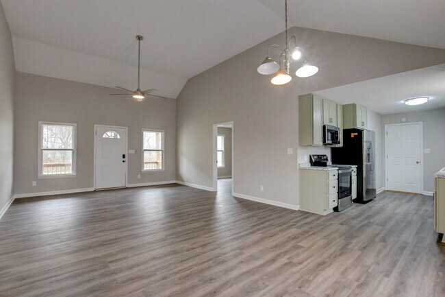Building Photo - 2481 Clarksville Rd