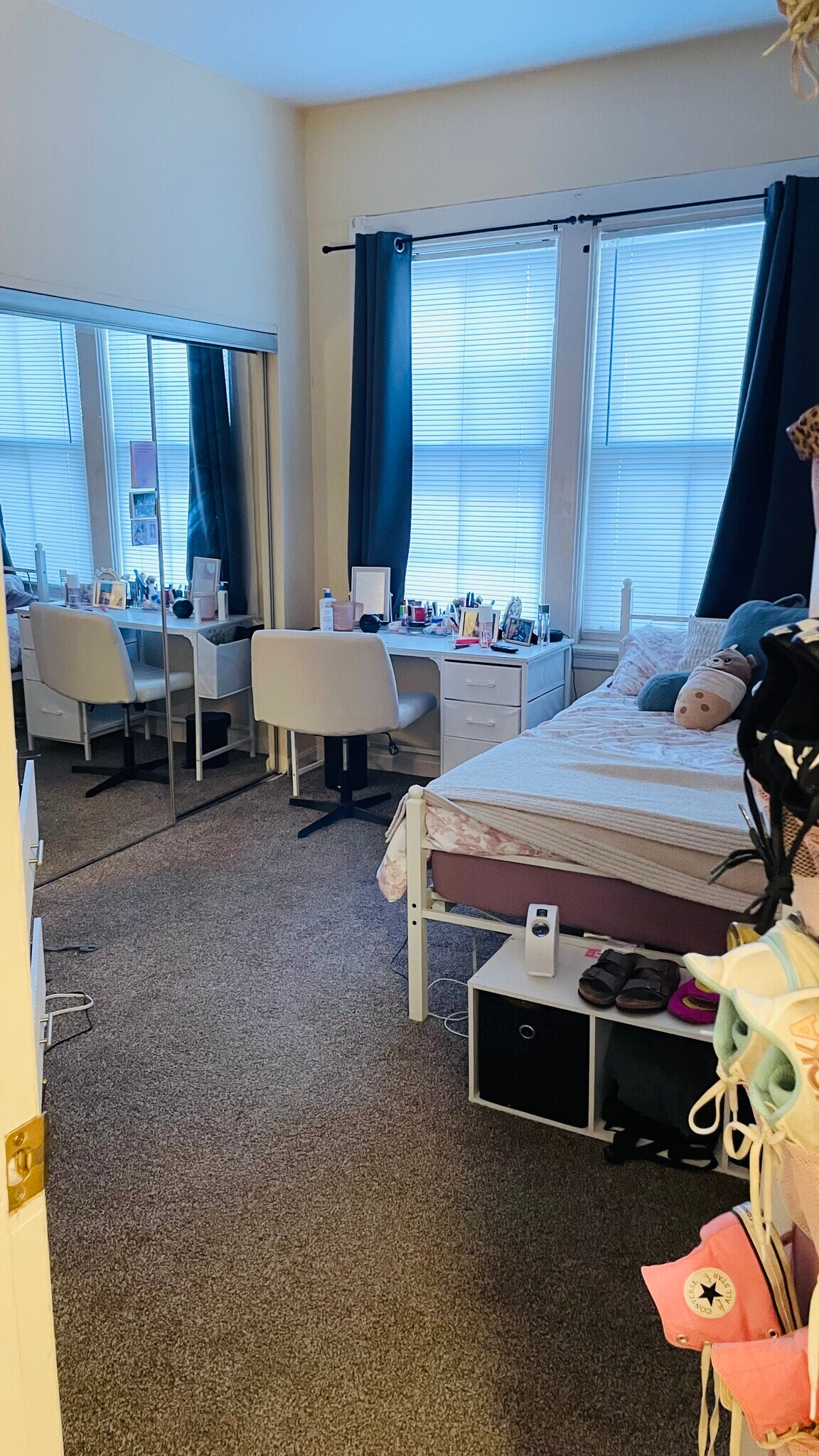 Building Photo - 26 W Hollister St