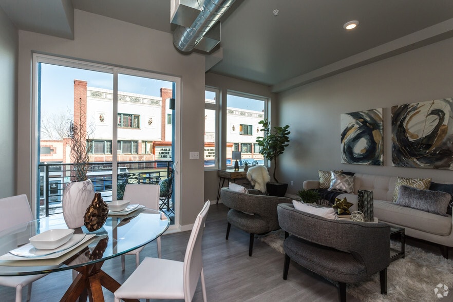 Primary Photo - Tennyson44