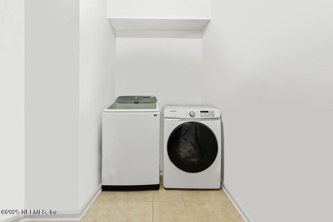 Building Photo - 3139 Ashgrove Rd