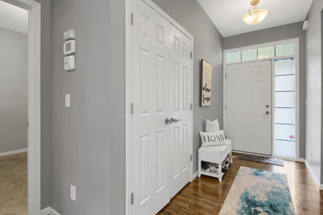 Building Photo - 3197 Arden Dr