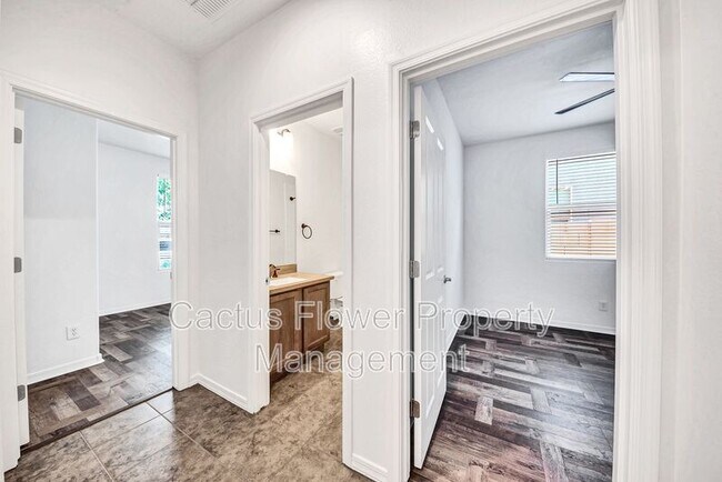 Building Photo - 9751 E Palladium Dr