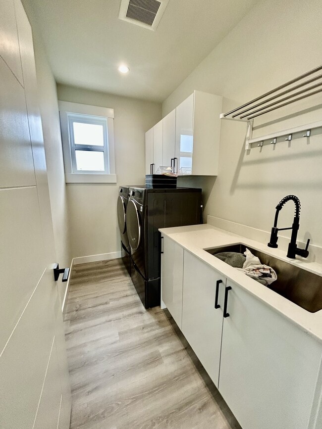 Building Photo - 2103 Riverstone Lp