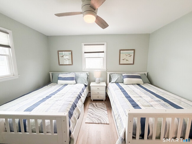 Building Photo - 945 E Broadway