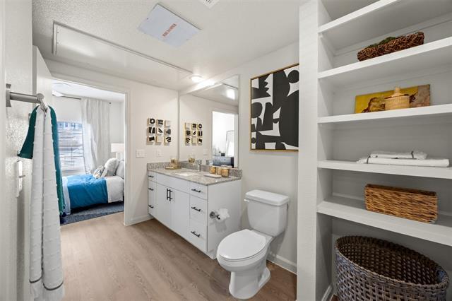 Building Photo - 13624 Dessau Rd