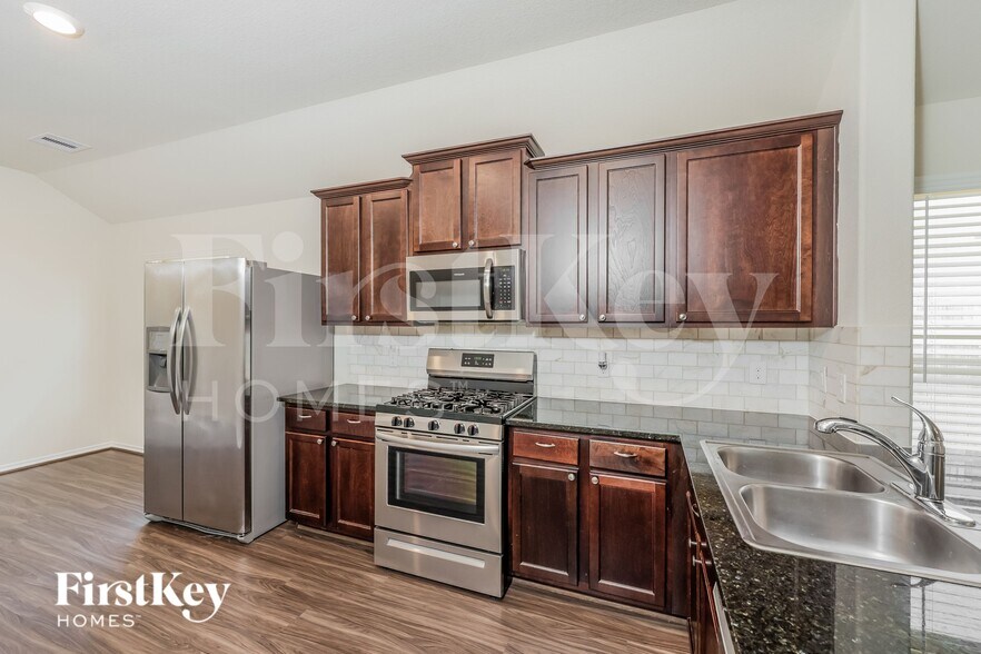 Building Photo - 23735 Woodgreen Terrace Dr