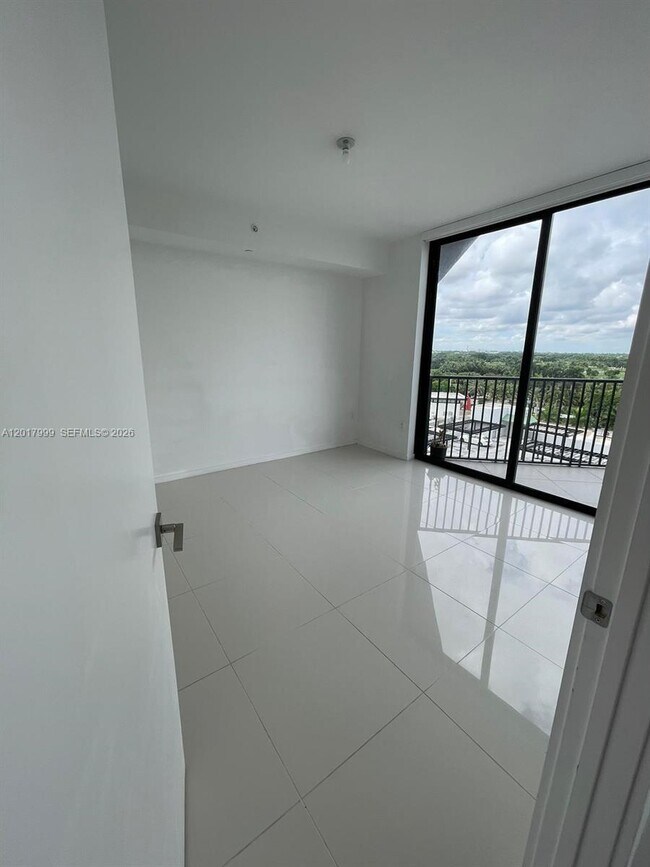 Building Photo - 5300 Paseo Blvd