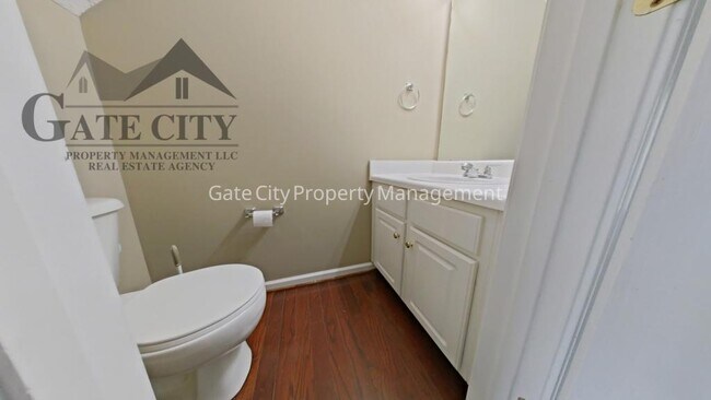 Building Photo - 3983 Elizabeth Glen Way