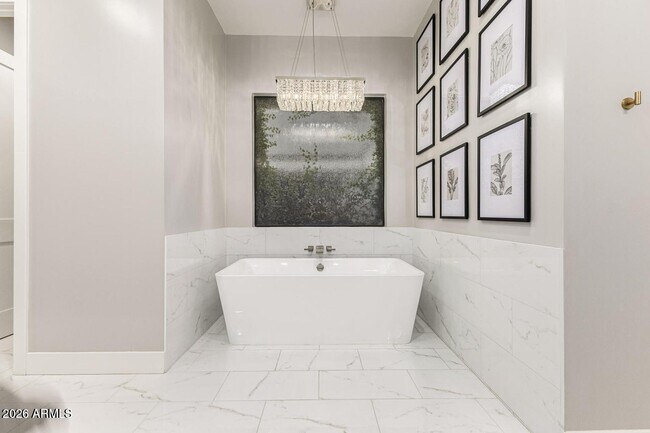Building Photo - 5348 W Encanto Verde