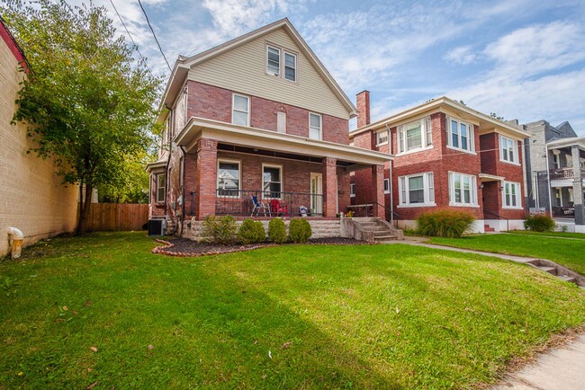 Building Photo - Updated Rental House
