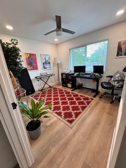 Building Photo - 2204 Palmera Cove