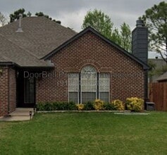 Building Photo - 11621 S Mulberry Ln