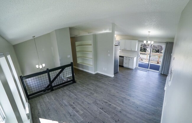 Building Photo - 1630 Hastings Dr