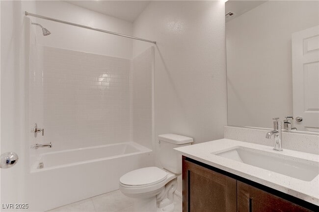 Building Photo - 618 Bellus Pl