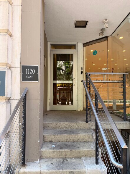 Building Photo - 1120 Walnut St