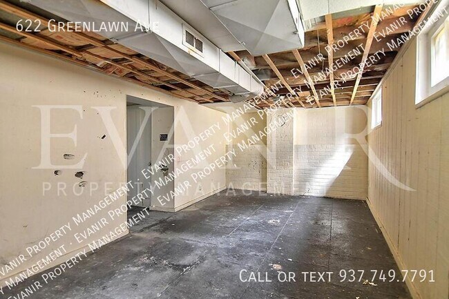 Building Photo - 622 Greenlawn Ave