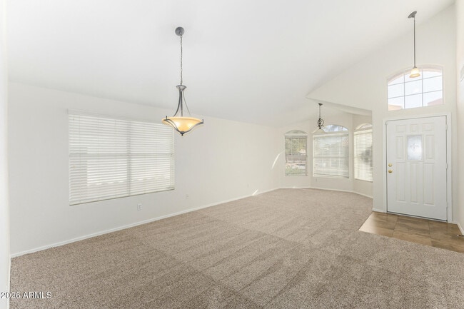 Building Photo - 1180 W Jeanine Dr