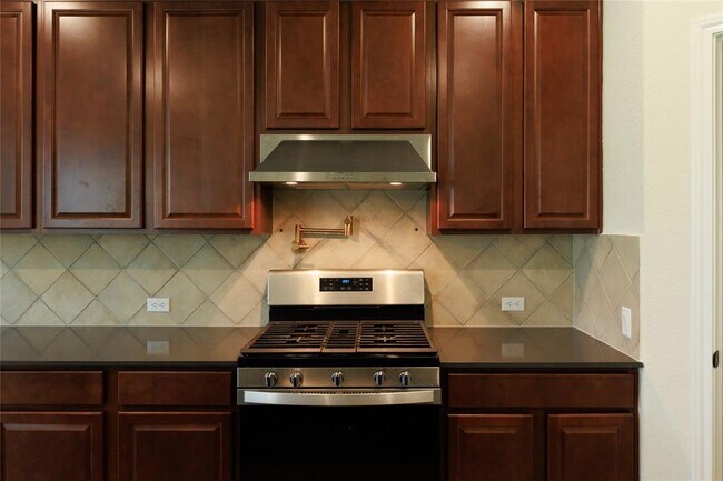 Building Photo - 524 Windom Way