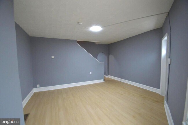 Building Photo - 1218 Hanson St