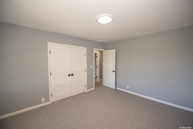 Building Photo - 76 Amity St