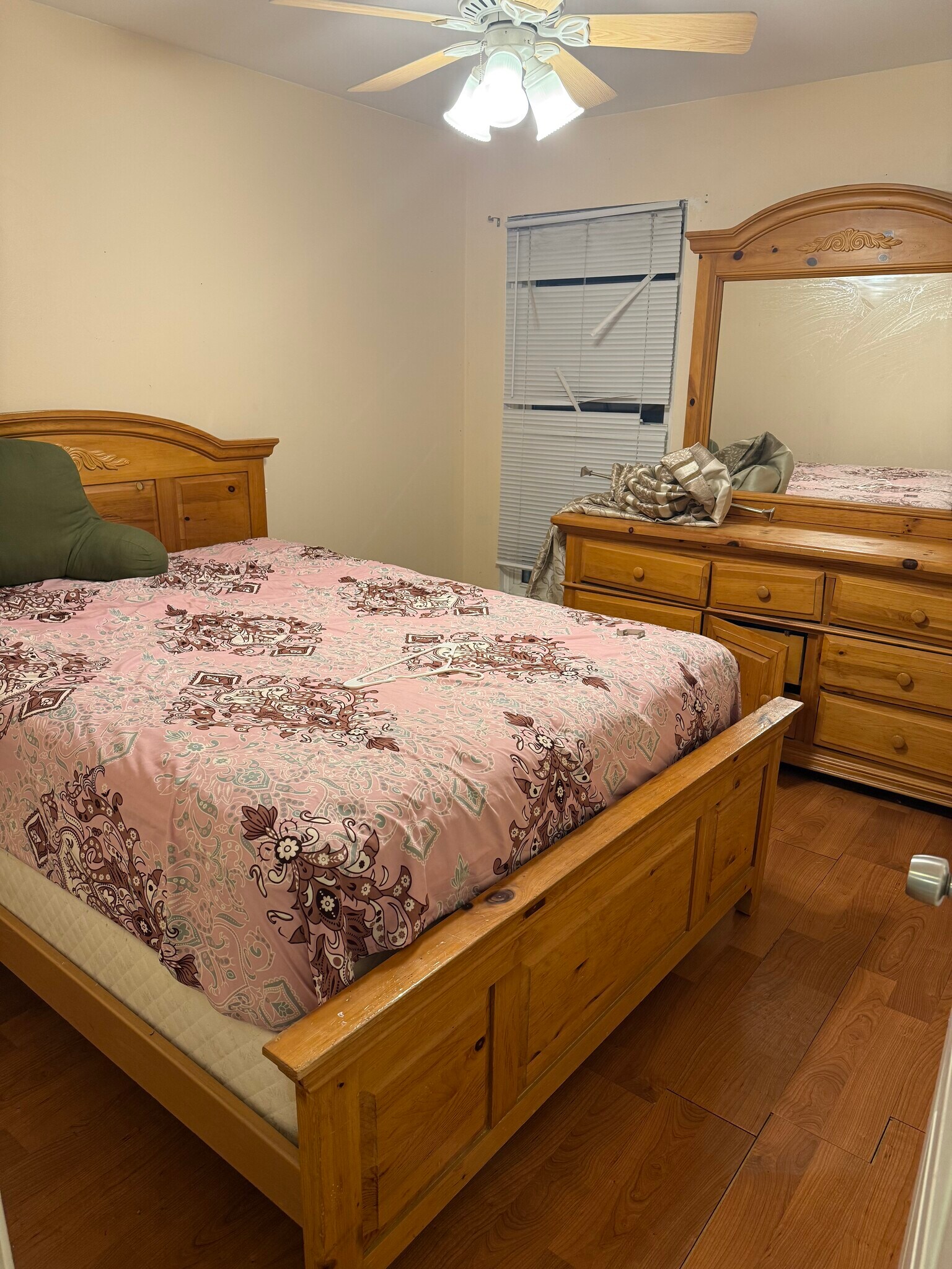 Building Photo - 1908 Kenilworth Cir