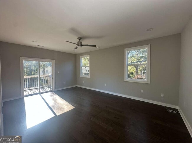 Building Photo - 1536 Montreat Ave SW