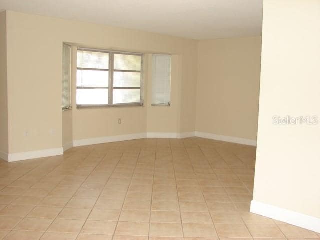 Building Photo - 3112 Chase Cir