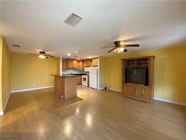 Building Photo - 6112 Principia Dr