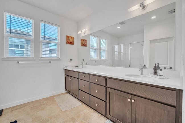Building Photo - 2333 Aerostar Way