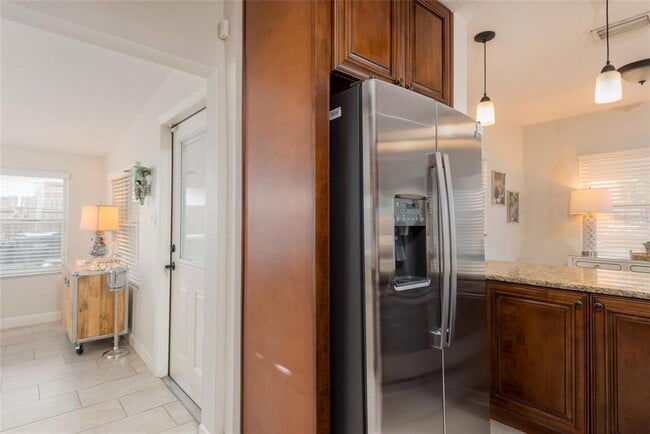 Building Photo - 2407 S Harold Ave