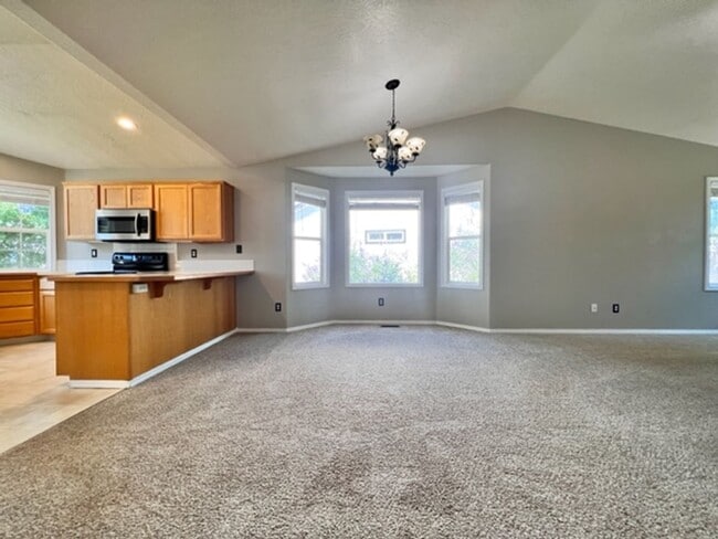 Building Photo - 14390 W Kettle Creek Dr