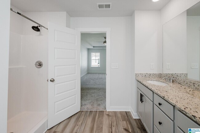 Building Photo - 501 Polo Way
