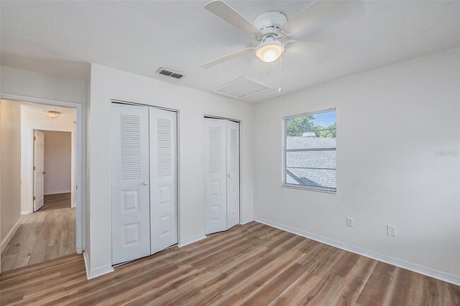 Building Photo - 11642 Hidden Hollow Cir