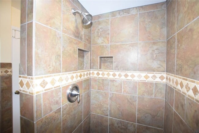 Building Photo - 7748 Indian Ridge Trail S