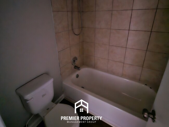 Building Photo - Stunning 3BR/2BA Home | 1,644 Sq Ft, Floor-to-Ceiling Stone Fireplace & High Ceilings