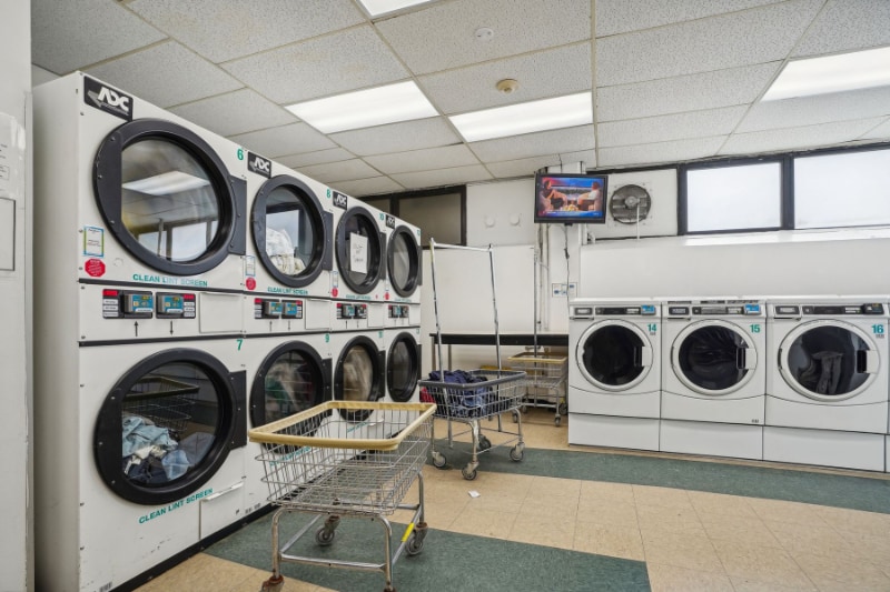 Building Photo - 135 Montgomery St