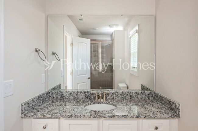 Building Photo - 173 Brixham Lp