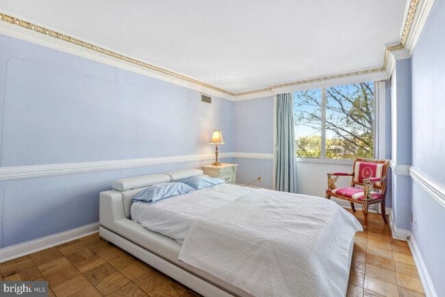 Building Photo - 5101 River Rd