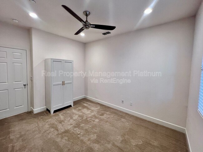 Building Photo - 3415 Brimhall Ln