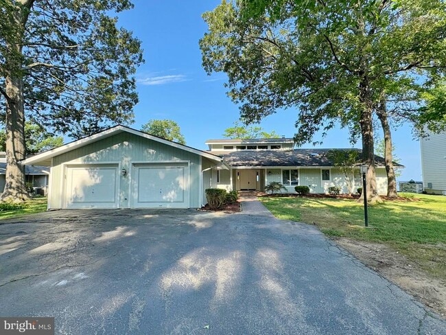 Building Photo - 11470 Mohawk Ct
