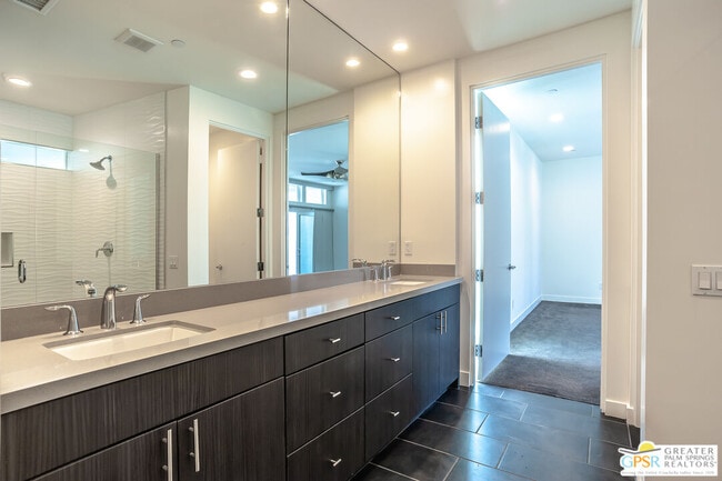 Building Photo - 392 Suave Ln