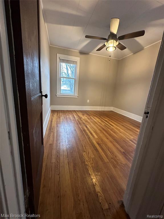 Building Photo - 264 E Breckenridge St